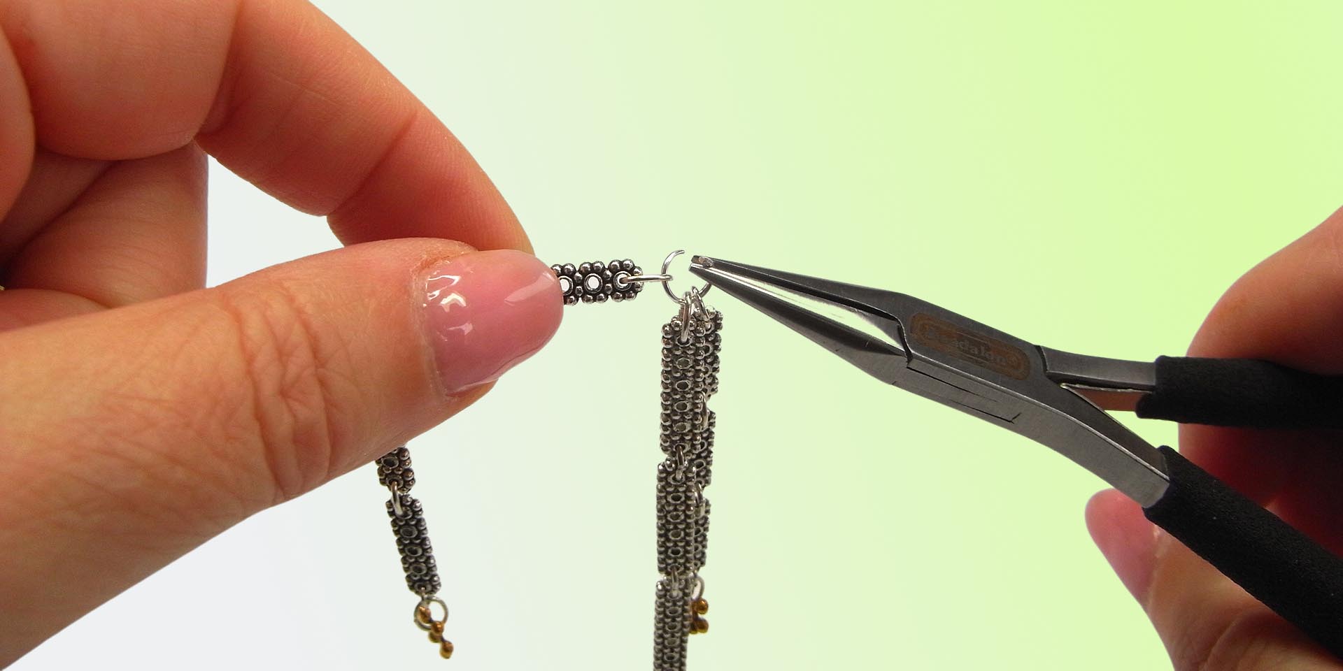 attach daisy spacers to spacer bars attach daisy spacers to spacer bars